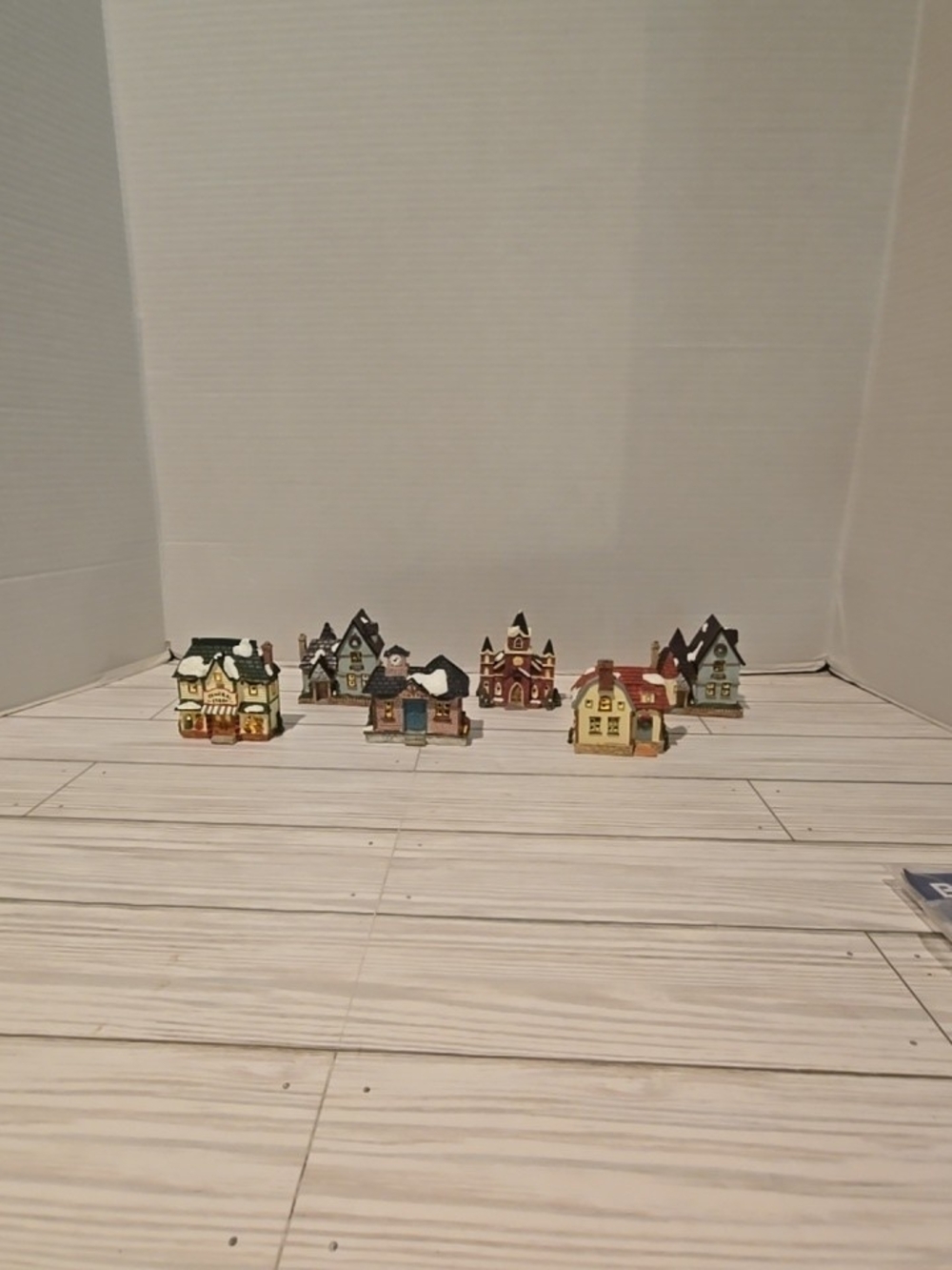 6 Miniture Christmas Village Houses Unbranded Ceramic